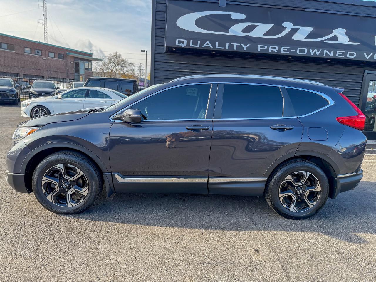 2017 Honda CR-V Touring-AWD/NAVI/LOW KM/BSM/ACC/PANO/REMOTE/CAMERA Photo