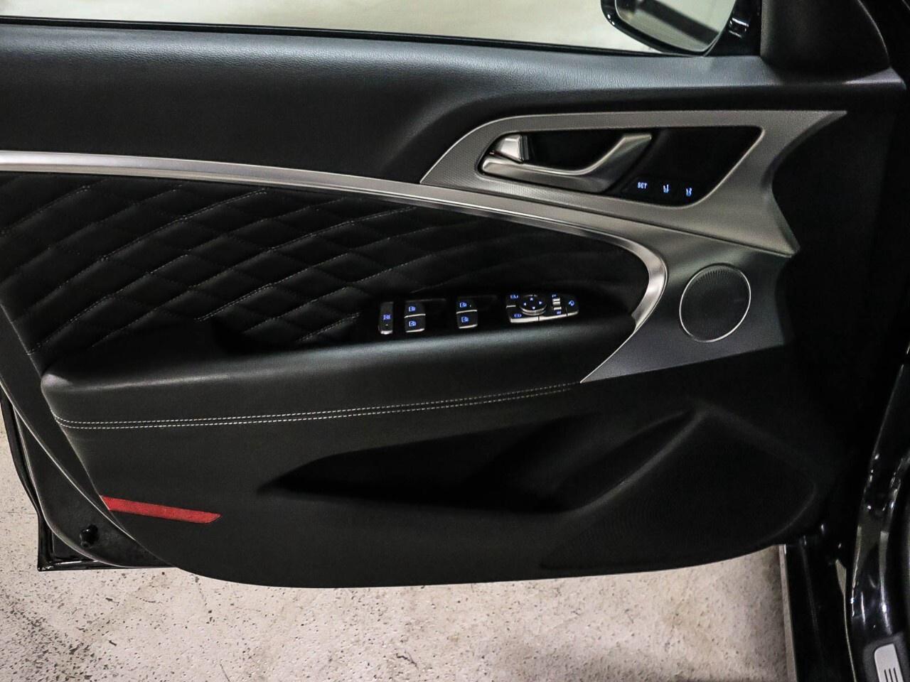 2025 Genesis G70 2.5T Prestige Photo