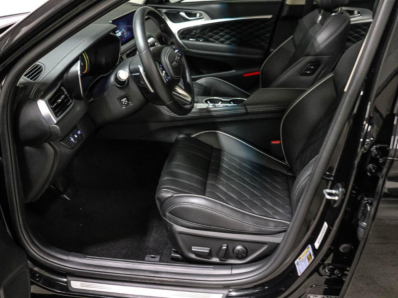 2025 Genesis G70 2.5T Prestige Photo