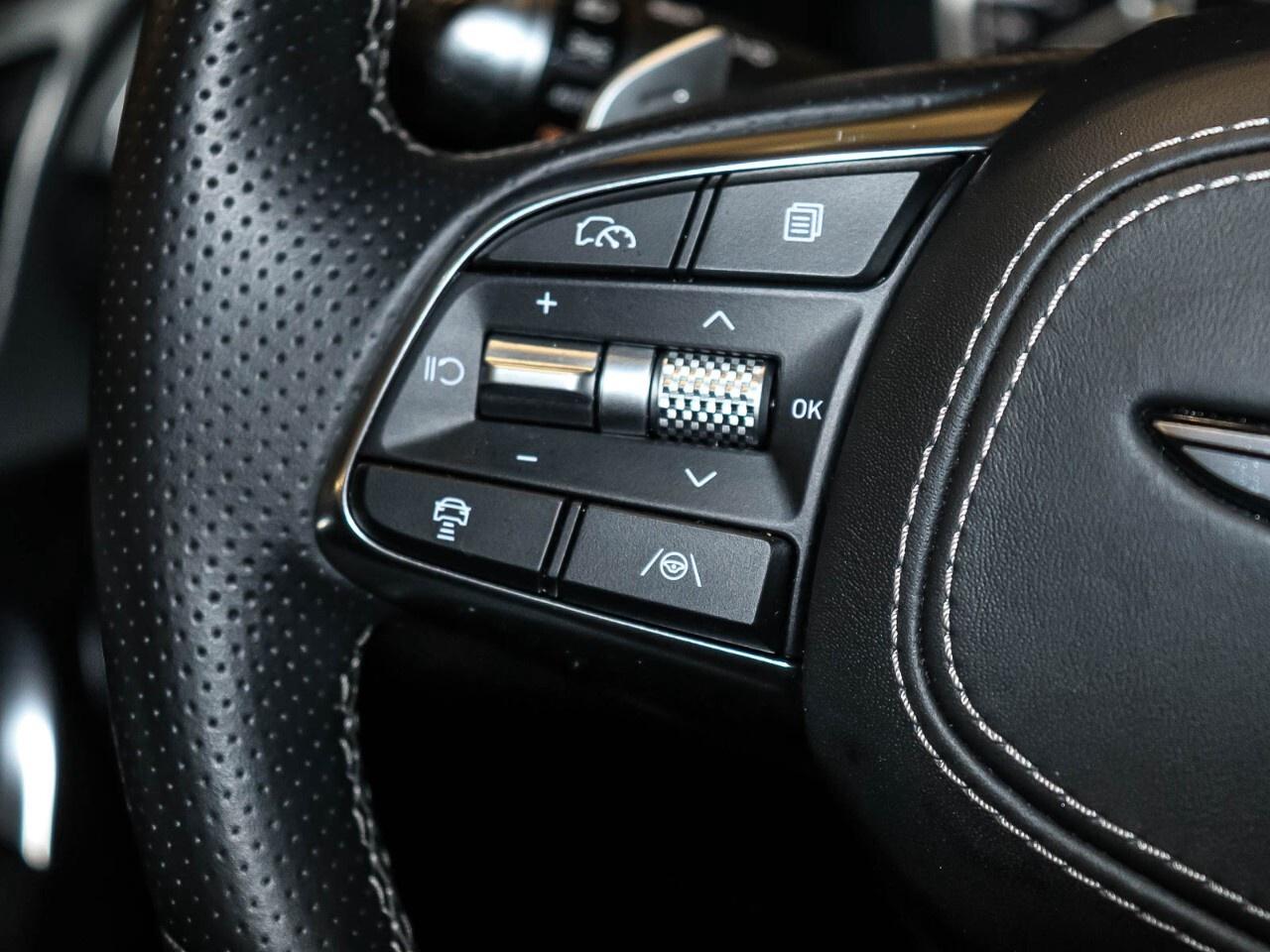 2025 Genesis G70 2.5T Prestige Photo