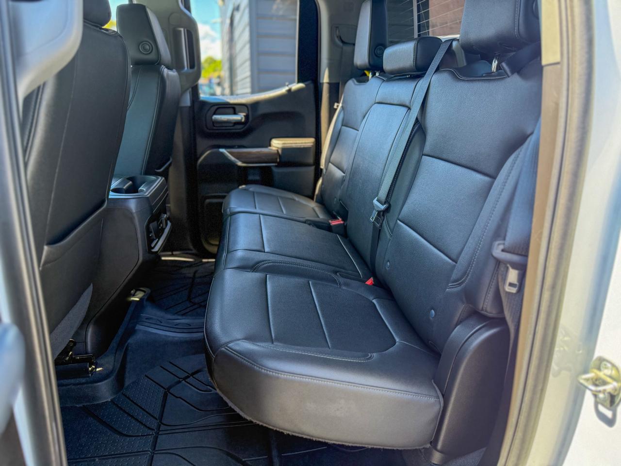 2021 Chevrolet Silverado 1500 RST/DURAMAX/DOUBLE CAB/4WD/CAMERA/REMOTE ... Photo