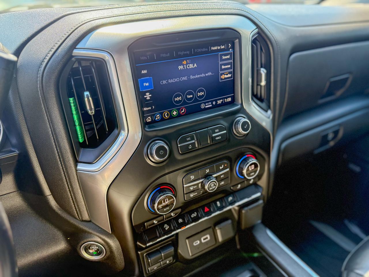 2021 Chevrolet Silverado 1500 RST/DURAMAX/DOUBLE CAB/4WD/CAMERA/REMOTE ... Photo