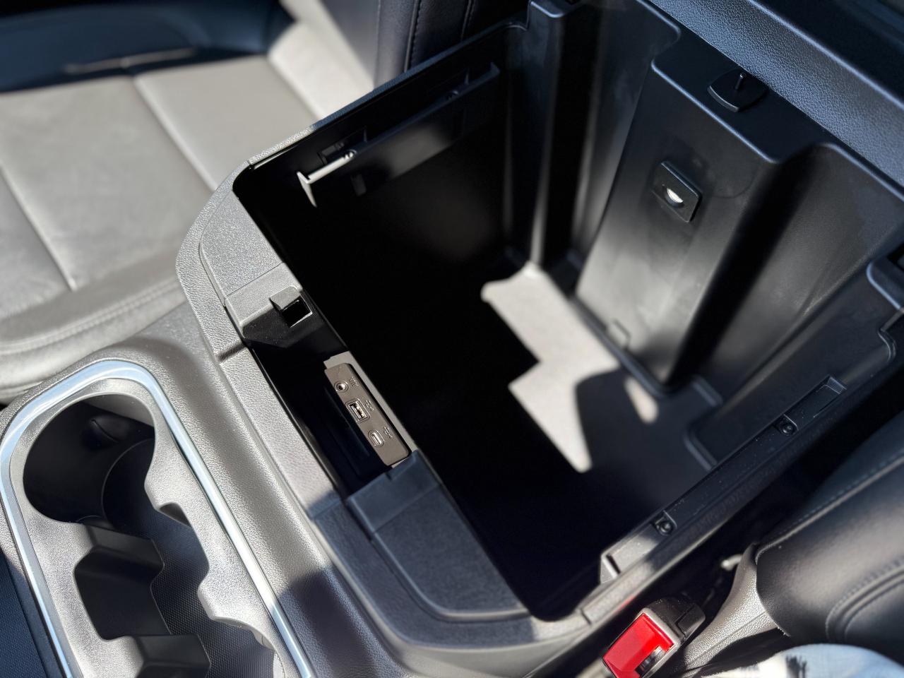 2021 Chevrolet Silverado 1500 RST/DURAMAX/DOUBLE CAB/4WD/CAMERA/REMOTE ... Photo