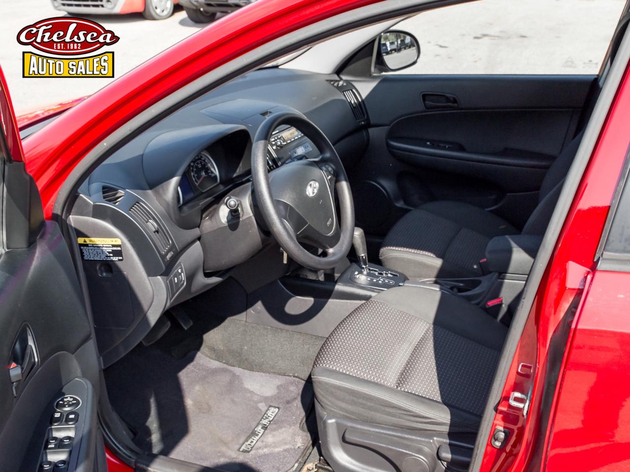 2012 Hyundai Elantra Touring SE Photo