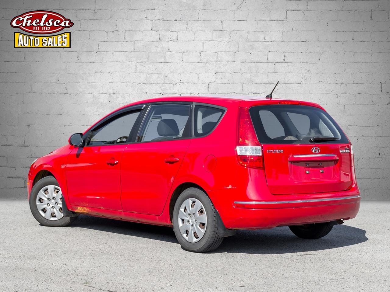 2012 Hyundai Elantra Touring SE Photo