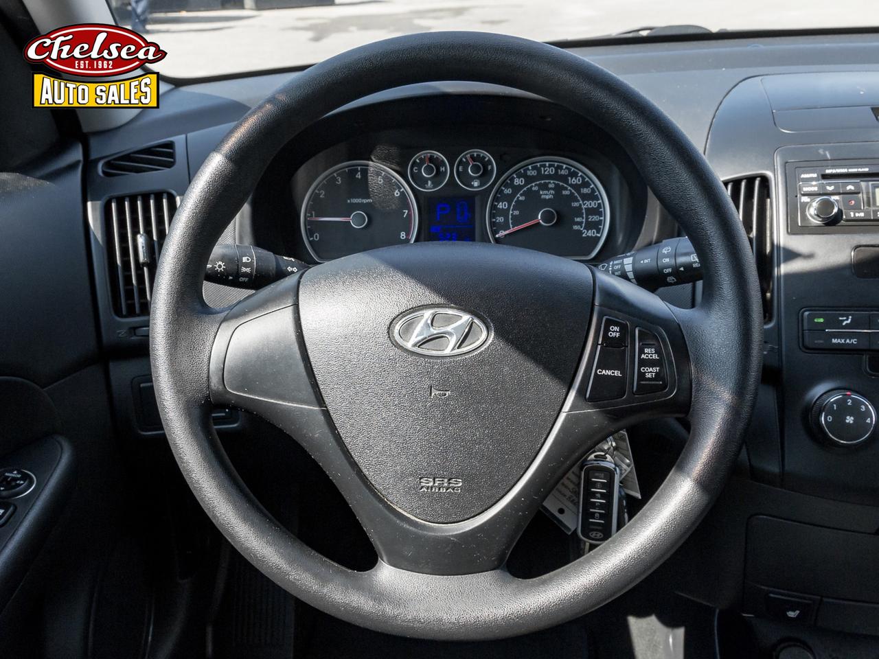 2012 Hyundai Elantra Touring SE Photo