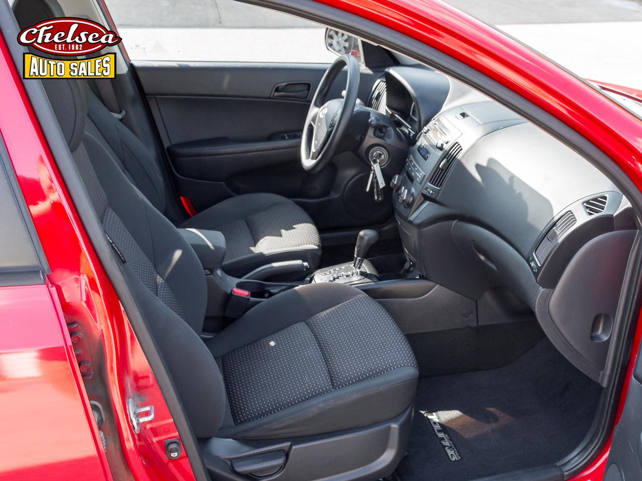 2012 Hyundai Elantra Touring SE Photo