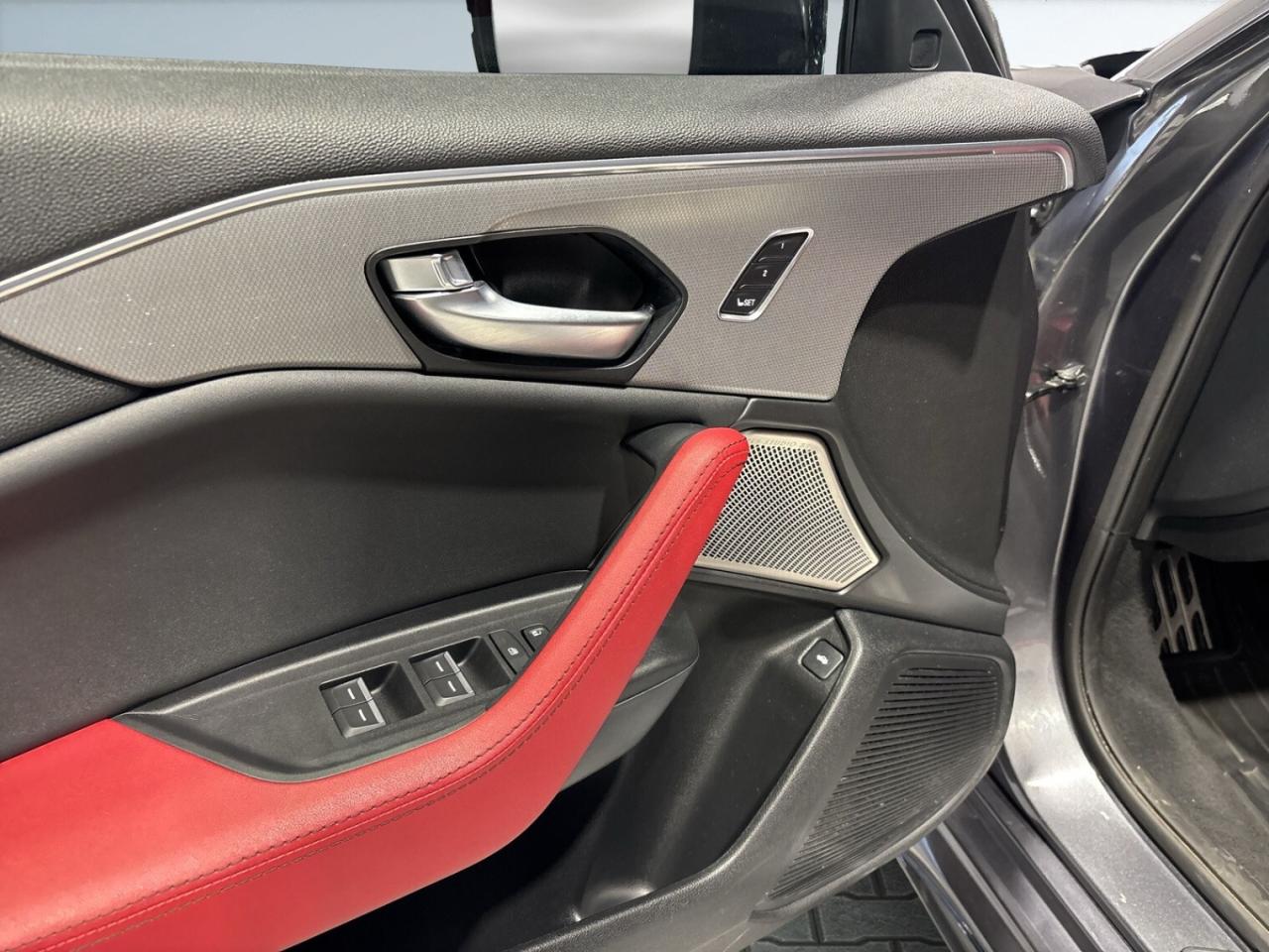 2022 Acura TLX Type S SH-AWD / Leather / Massage seats / Sunroof Photo