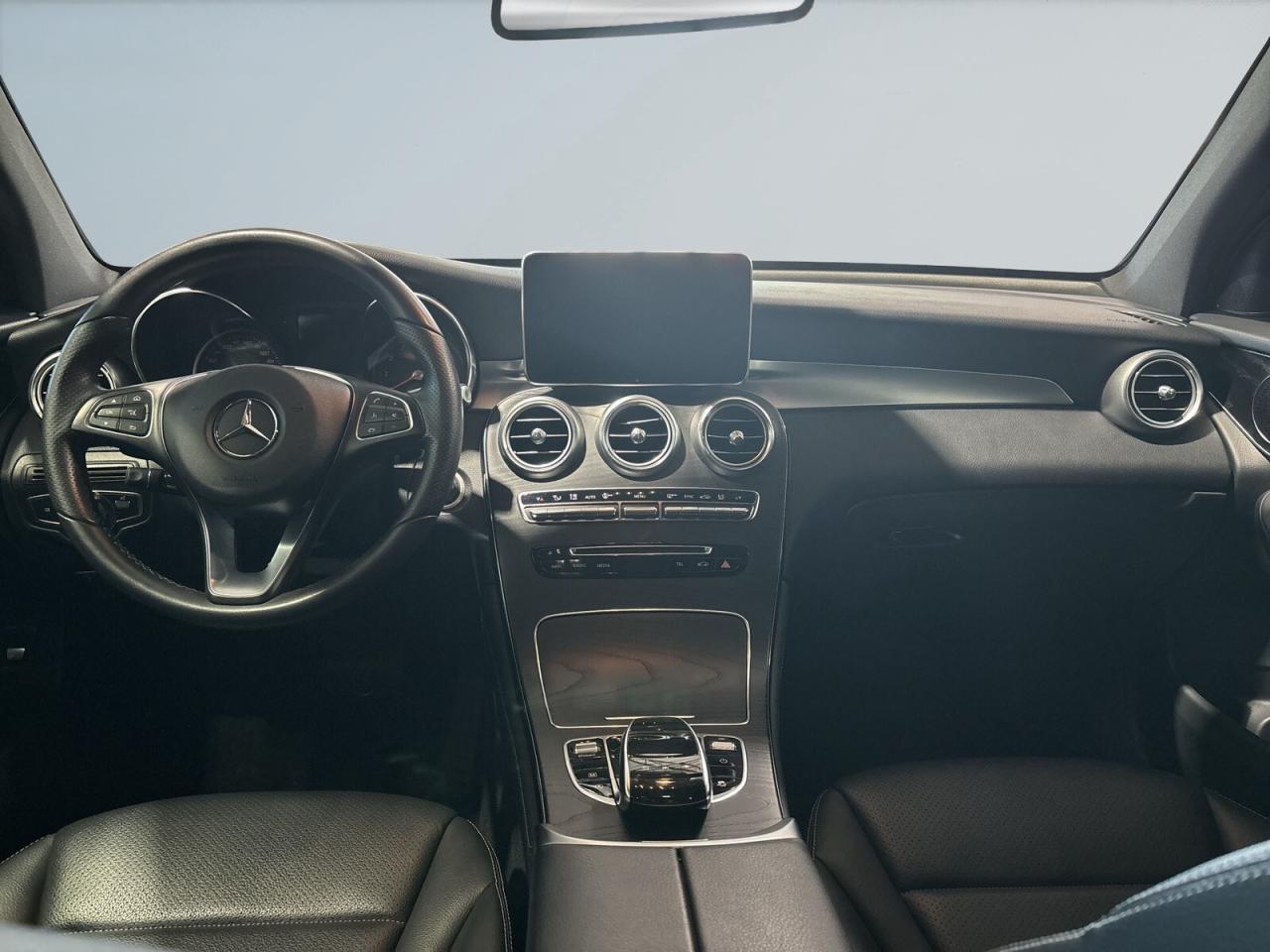 2018 Mercedes-Benz GLC-Class GLC 300 4MATIC / Car Play / Android / NAVI / Sunro Photo