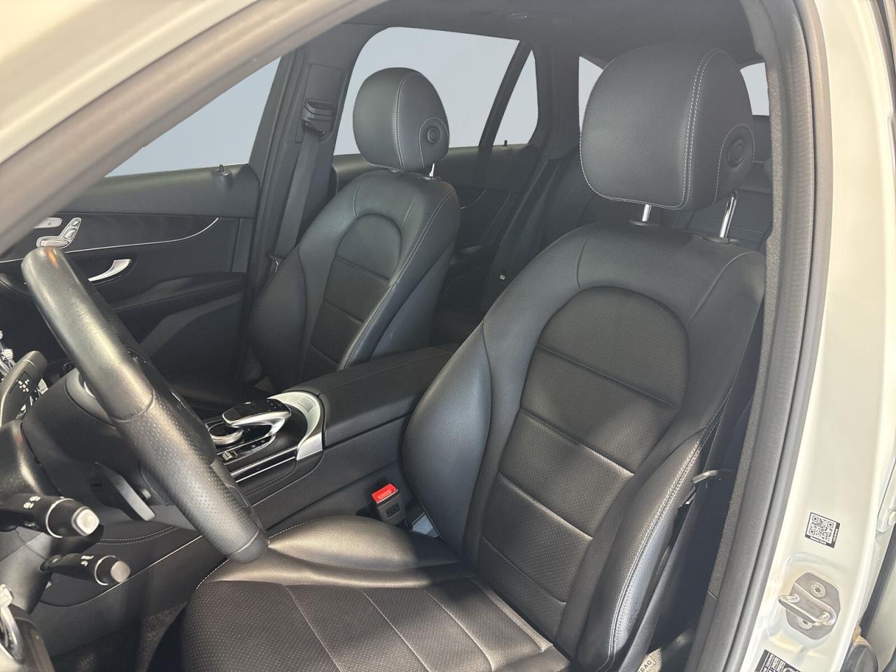 2018 Mercedes-Benz GLC-Class GLC 300 4MATIC / Car Play / Android / NAVI / Sunro Photo