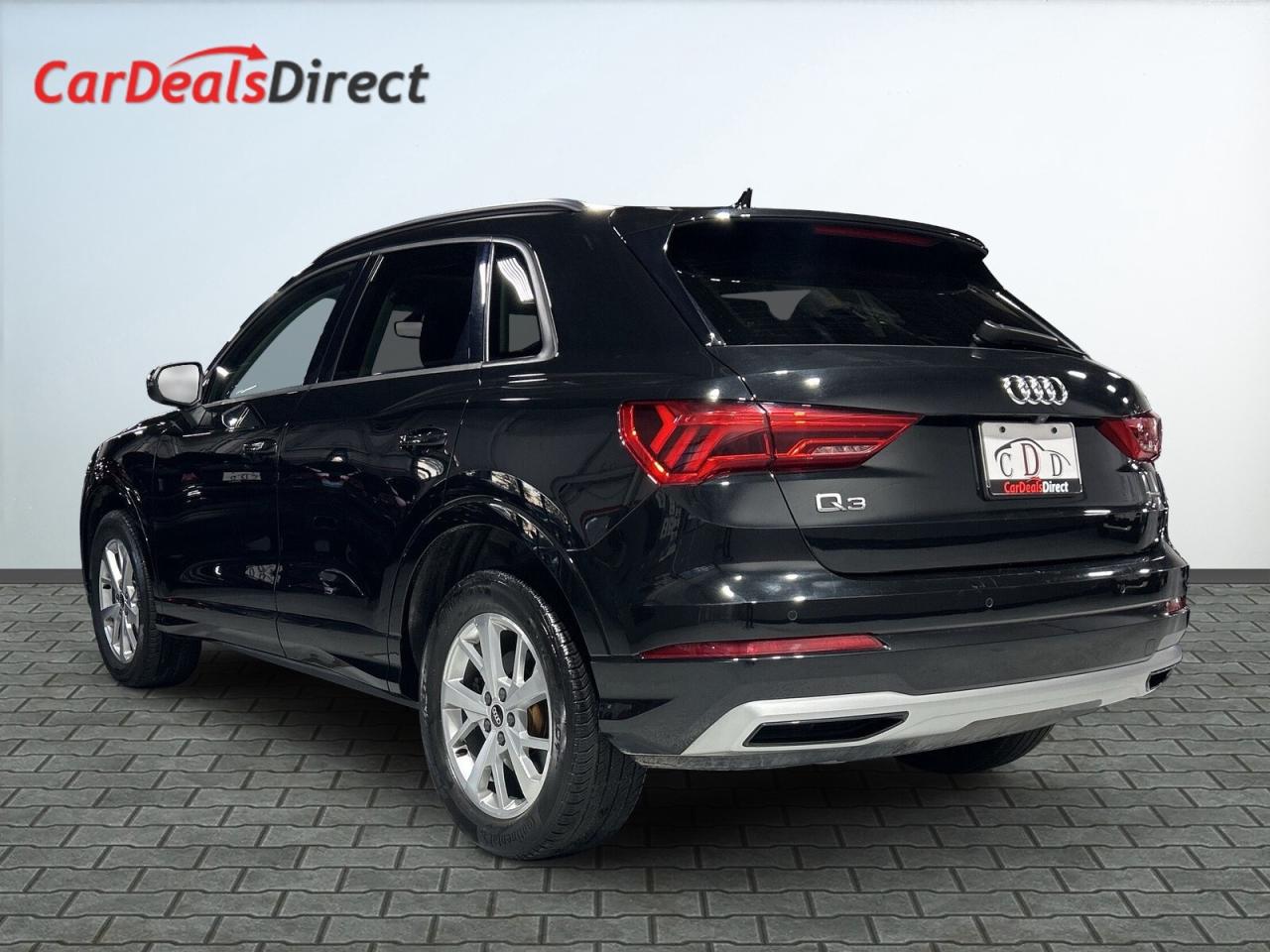 2022 Audi Q3 Komfort I quattro / Leather / NAVI / Car Play / Su Photo