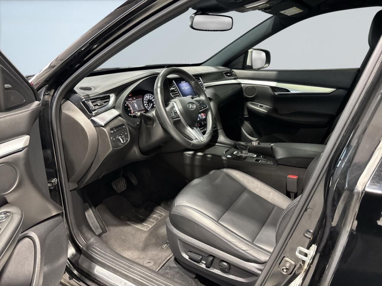 2021 Infiniti QX50 LUXE AWD / Sunroof / Remote Start / Leather / Driv Photo