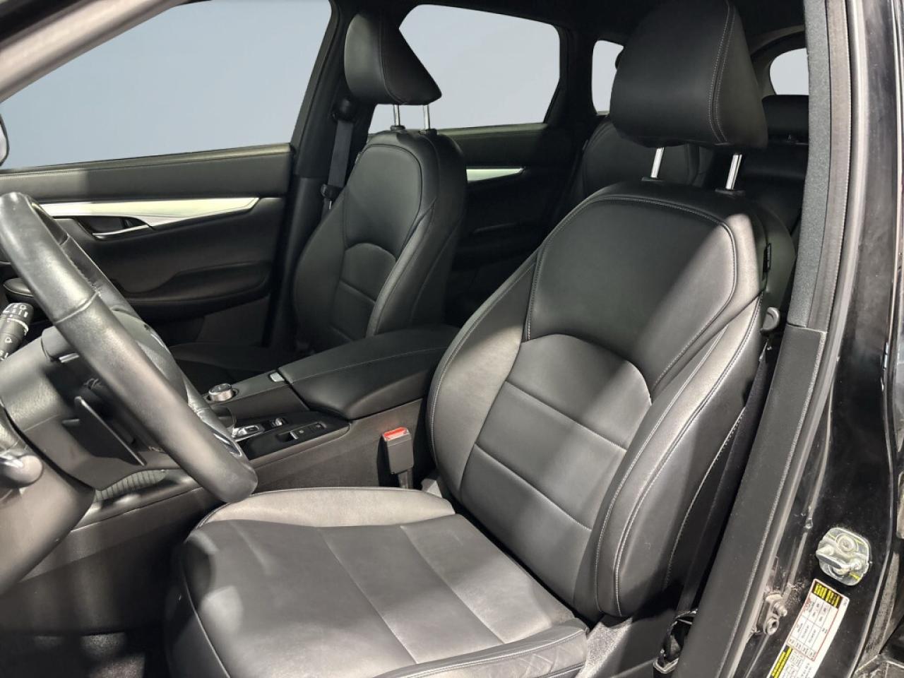 2021 Infiniti QX50 LUXE AWD / Sunroof / Remote Start / Leather / Driv Photo