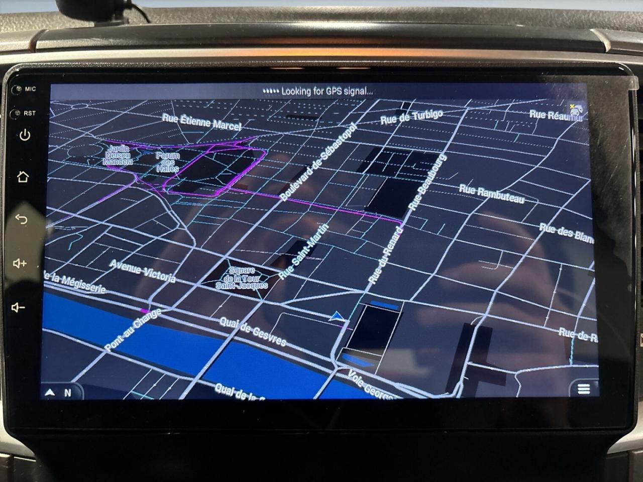 2022 RAM 1500 Classic SLT 4x4 HEMI V8 5.7L / Big Screen / Androi Photo