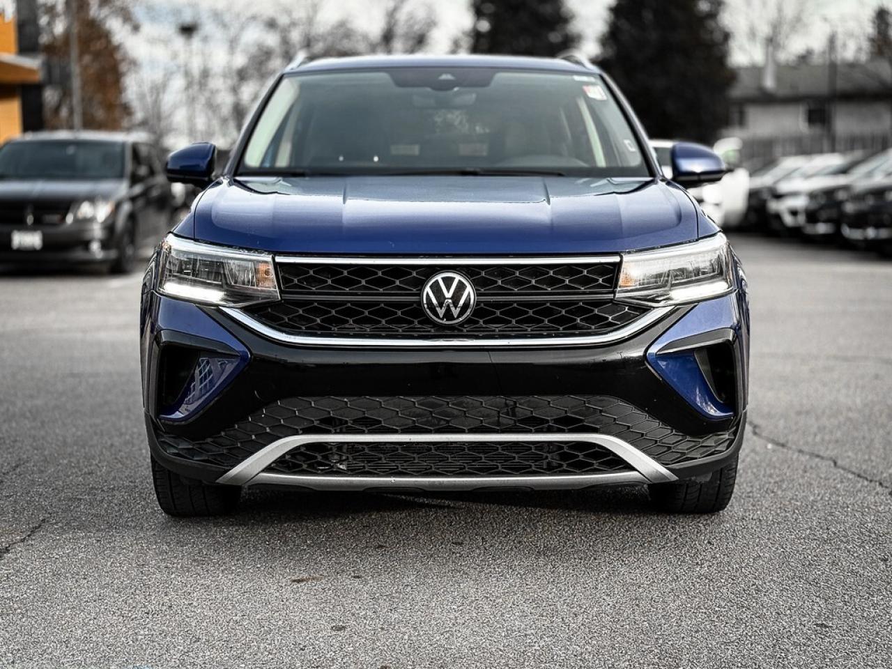 2024 Volkswagen Taos Comfortline   PANO ROOF   HEATED SEATS   CARPLAY Photo