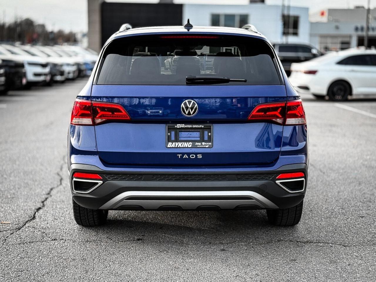 2024 Volkswagen Taos Comfortline   PANO ROOF   HEATED SEATS   CARPLAY Photo