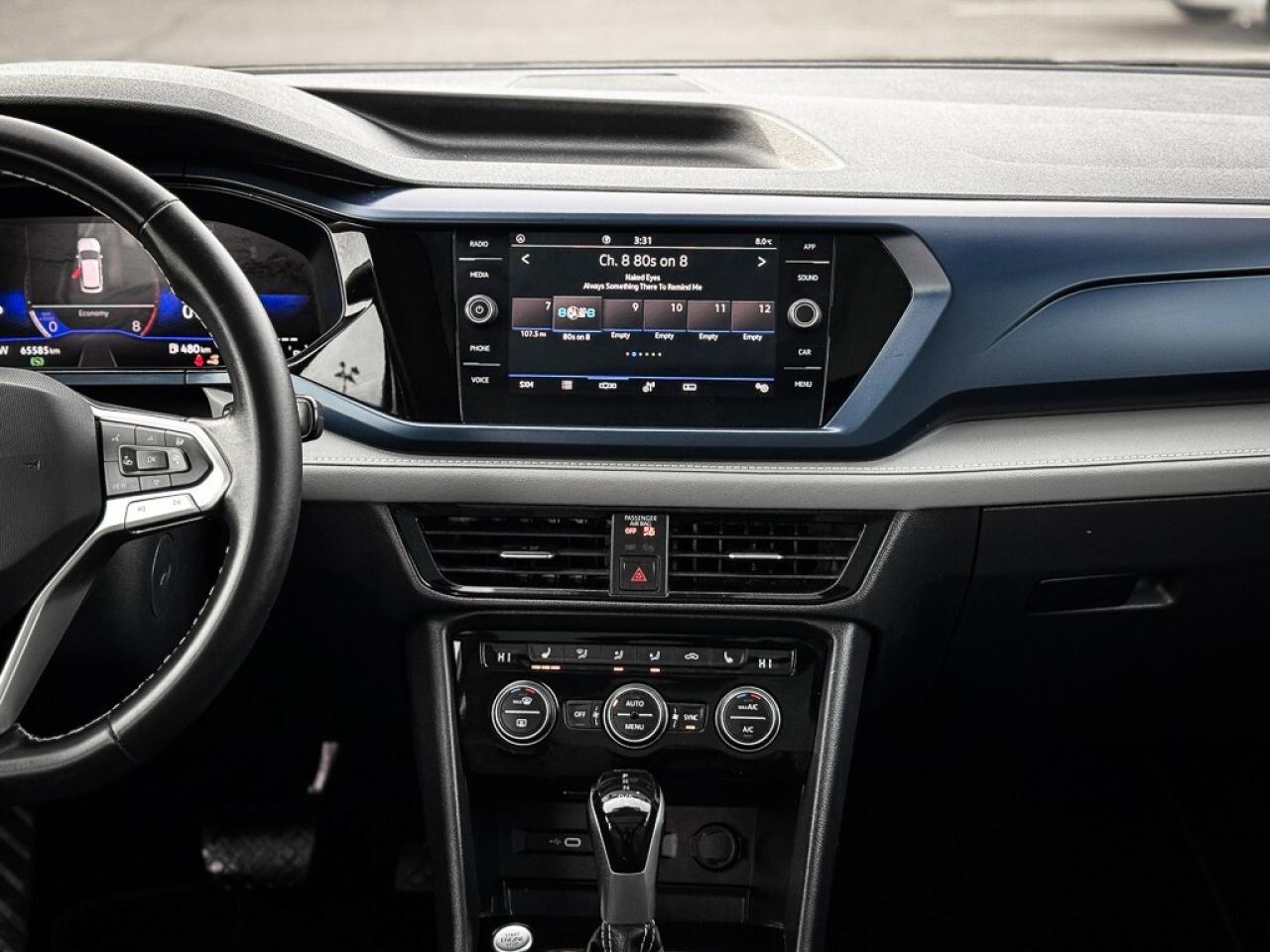 2024 Volkswagen Taos Comfortline   PANO ROOF   HEATED SEATS   CARPLAY Photo