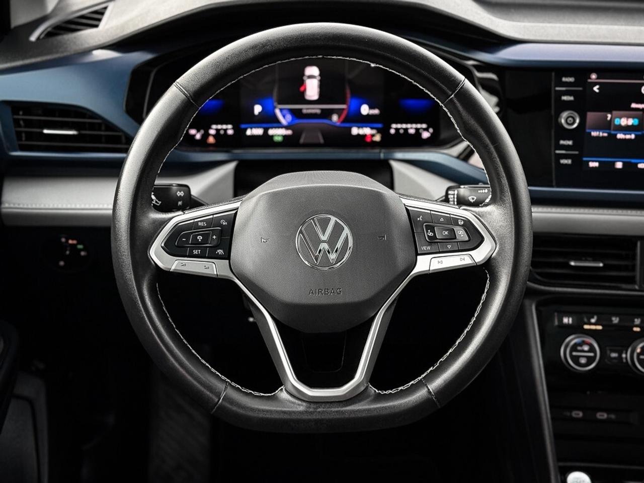 2024 Volkswagen Taos Comfortline   PANO ROOF   HEATED SEATS   CARPLAY Photo