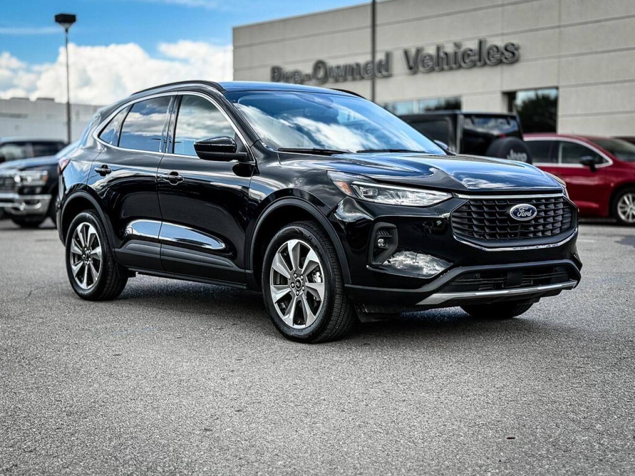 2025 Ford Escape Platinum   AWD   LANE KEEP   ADAPTIVE CRUISE   REM Photo