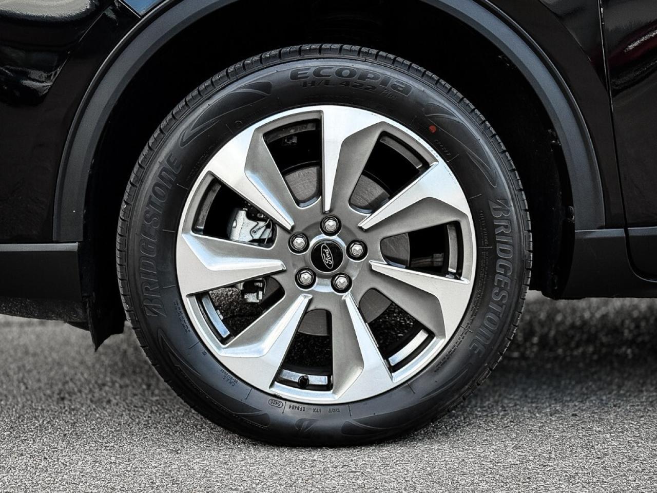 2025 Ford Escape Platinum   AWD   LANE KEEP   ADAPTIVE CRUISE   REM Photo