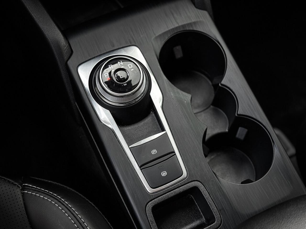 2025 Ford Escape Platinum   AWD   LANE KEEP   ADAPTIVE CRUISE   REM Photo