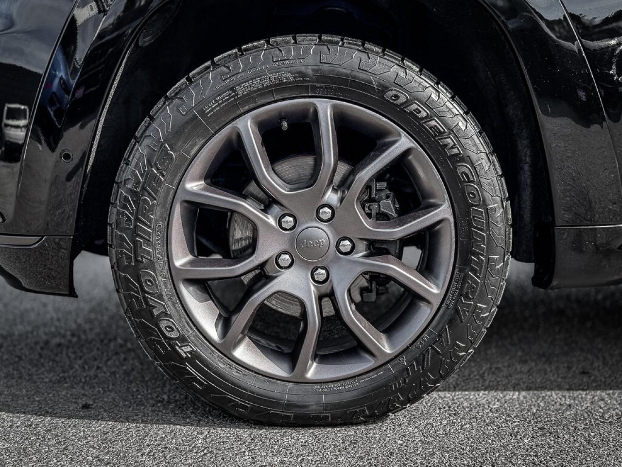 2020 Jeep Grand Cherokee Overland   HIGH ALTITUDE   HEATED/VENTED LEATHER Photo