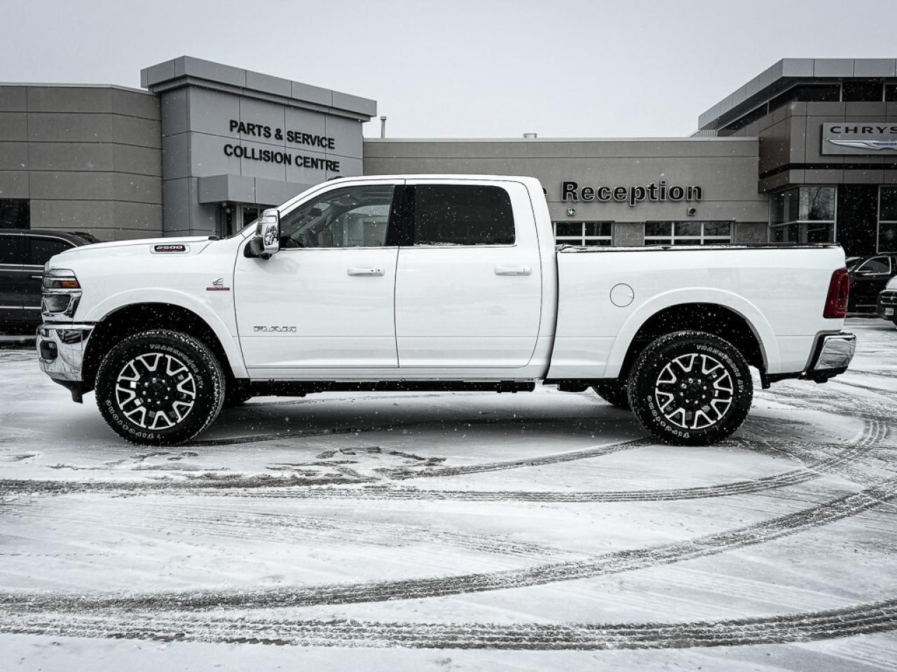 2025 RAM 2500 Limited   CREW   LONGHORN   5TH WHEEL PREP   TOW T Photo