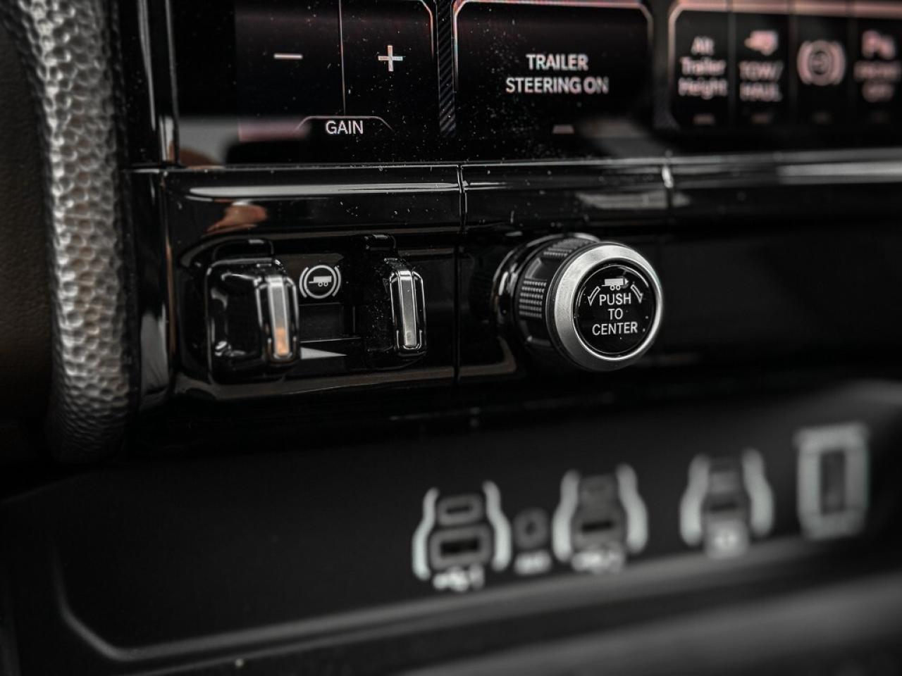 2025 RAM 2500 Limited   CREW   LONGHORN   5TH WHEEL PREP   TOW T Photo