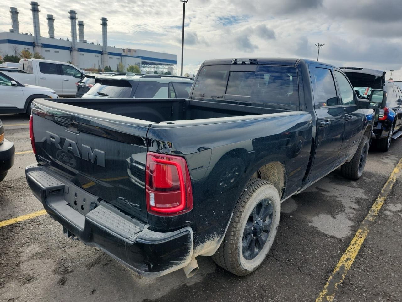 2025 RAM 2500 Laramie   CREW   NIGHT EDITION   5TH WHEEL PREP Photo