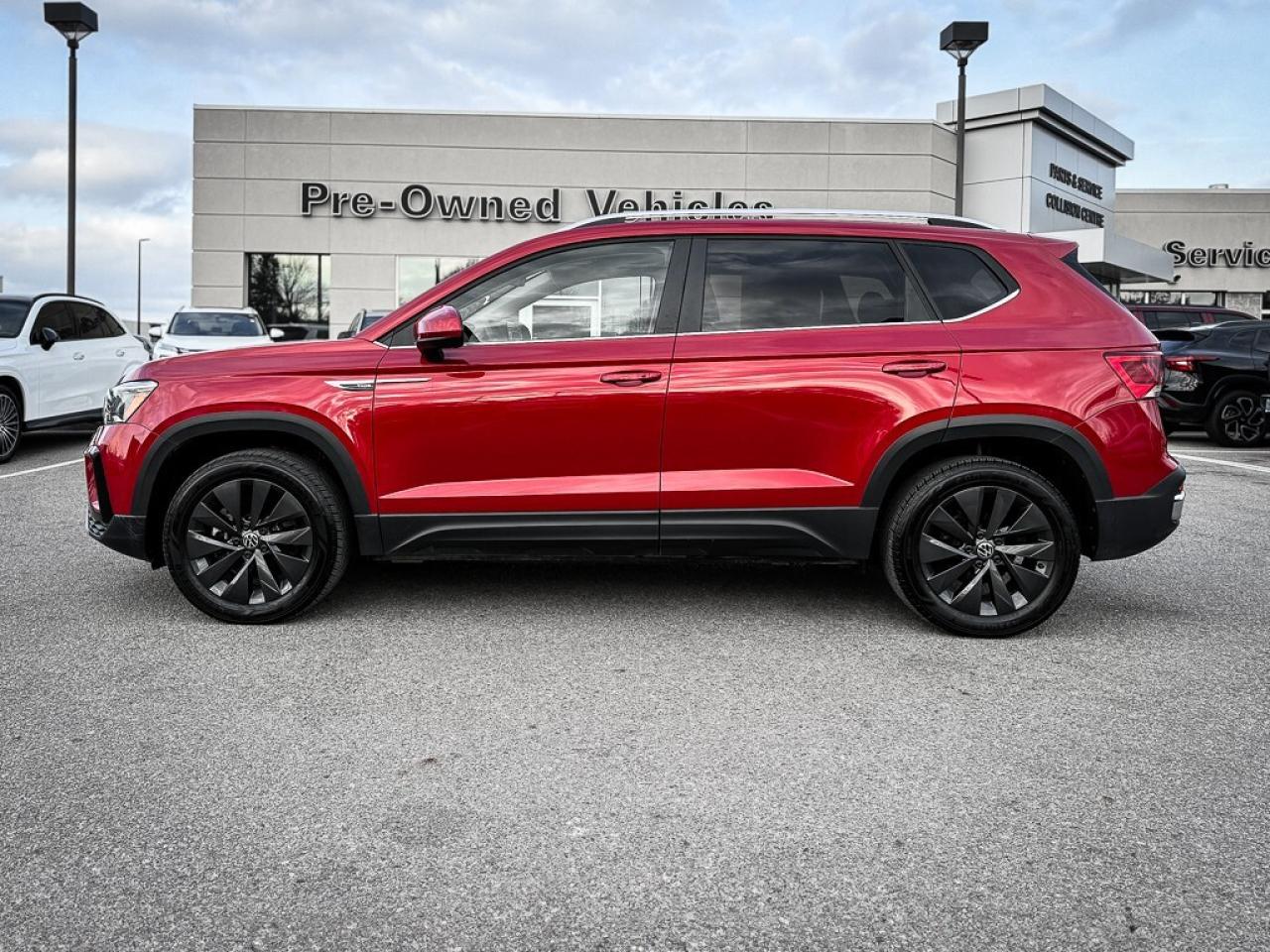 2024 Volkswagen Taos Comfortline   PANO ROOF   HEATED SEATS   CARPLAY Photo