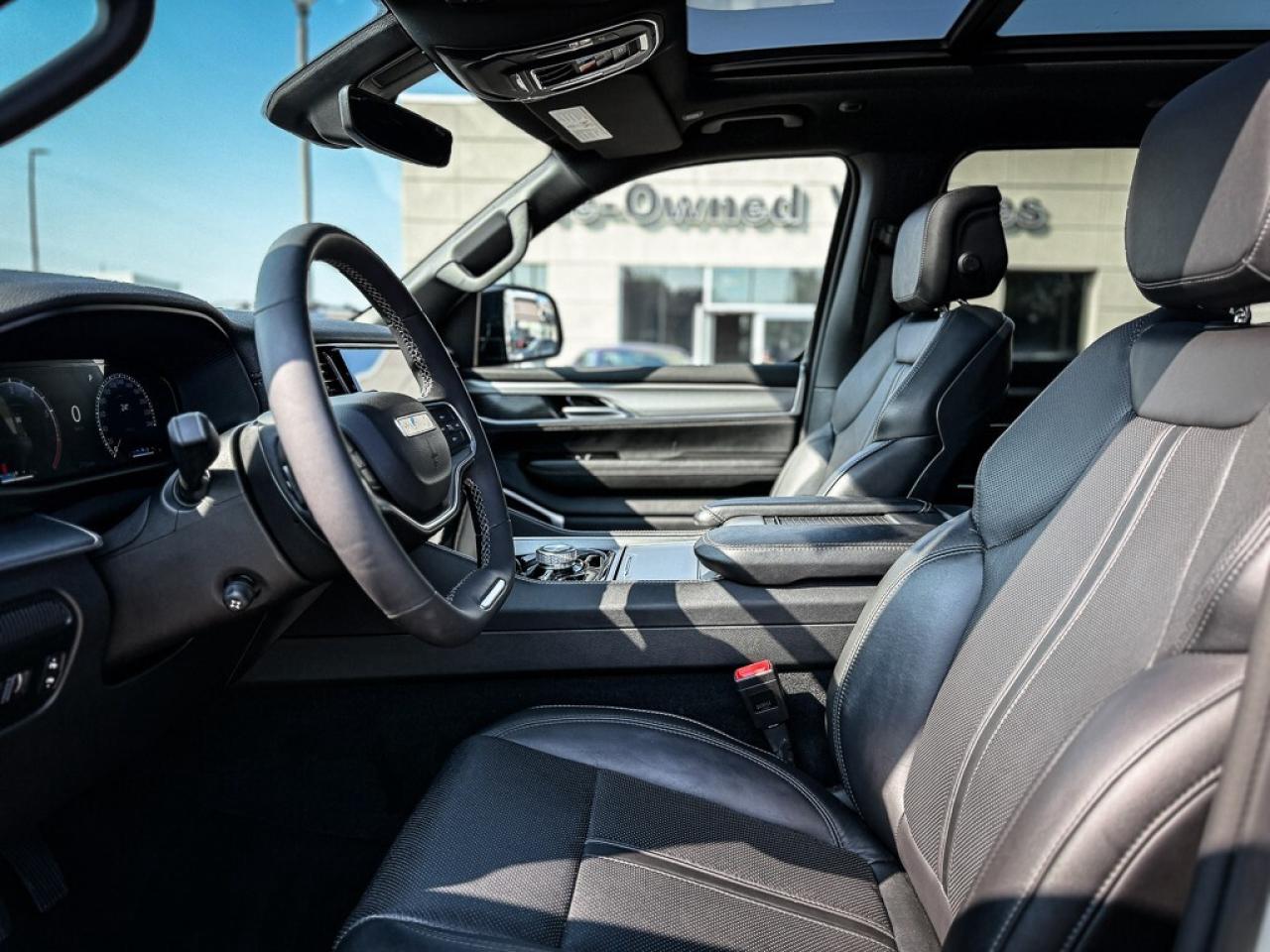 2023 Jeep Wagoneer Series II   SERIES 2   CARBIDE   PANO ROOF   ADAPT Photo