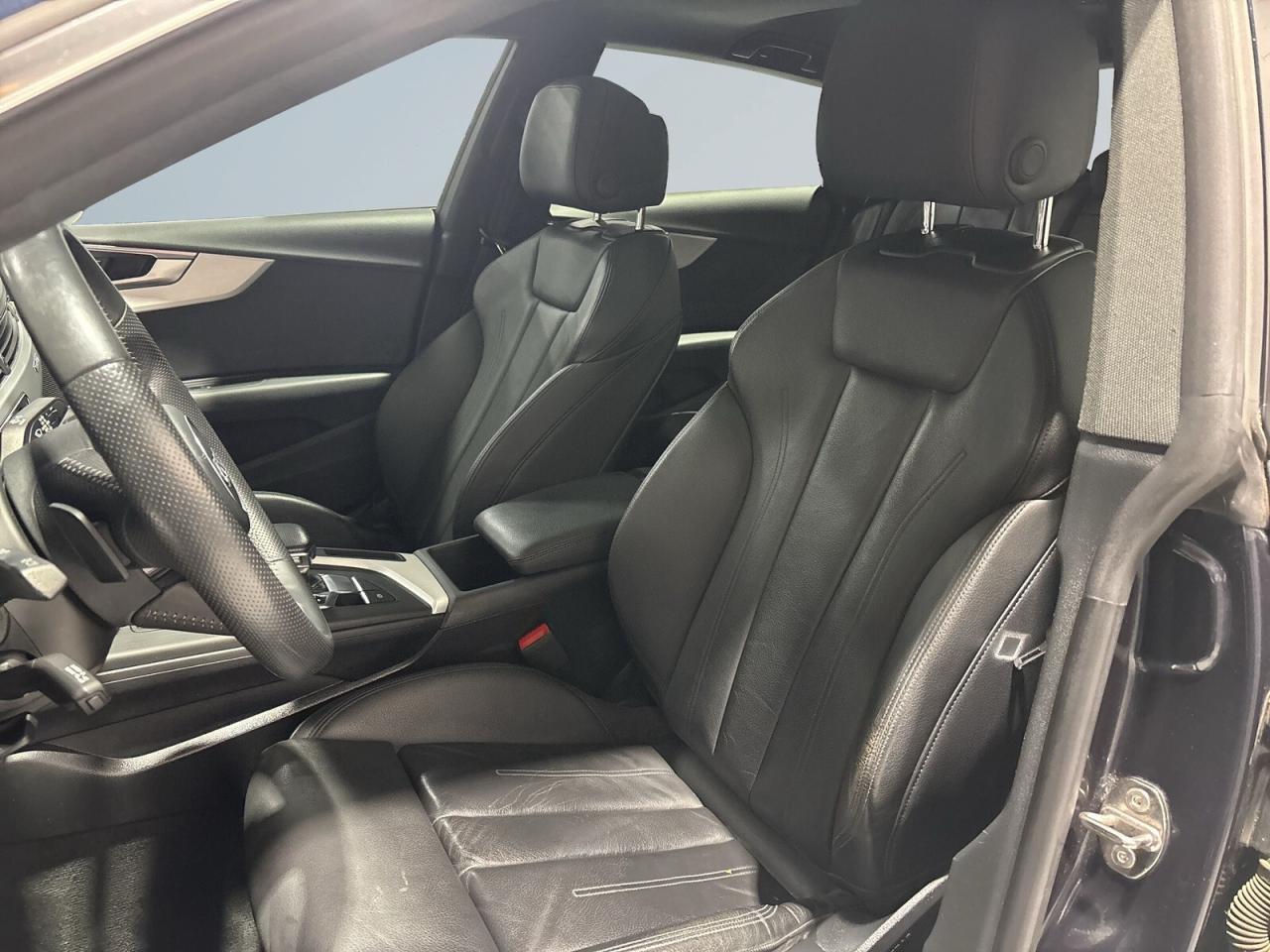 2018 Audi A5 Technik / S Line / NAVI / Sunroof / Leather / Andr Photo