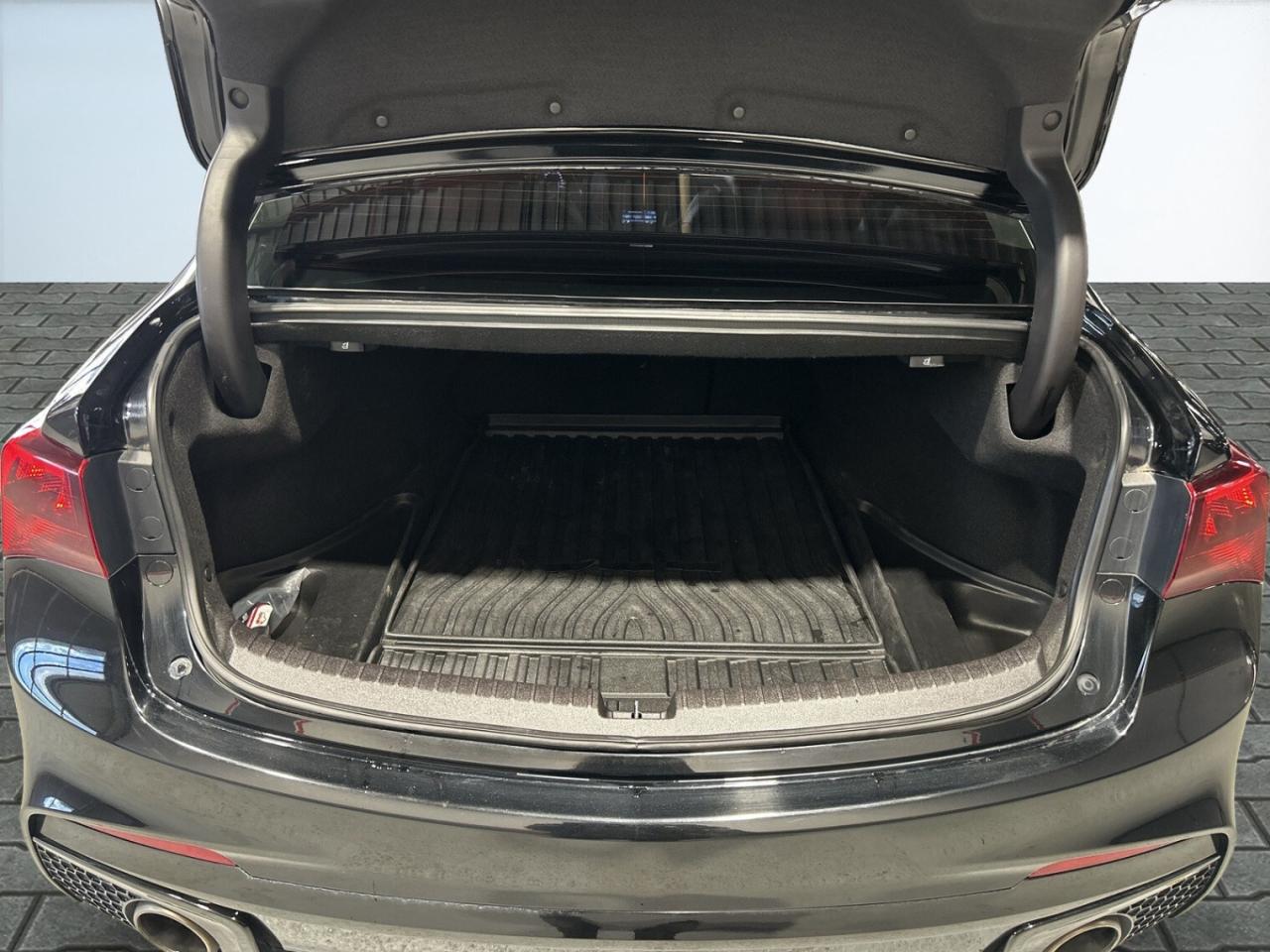 2020 Acura TLX SH-AWD Tech A-Spec / red leather / NAVI / Sunroof Photo