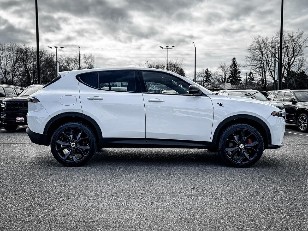 2024 Dodge Hornet GT   AWD   BLACKTOP & TRACK PACK   BLINDSPOT   HEA Photo