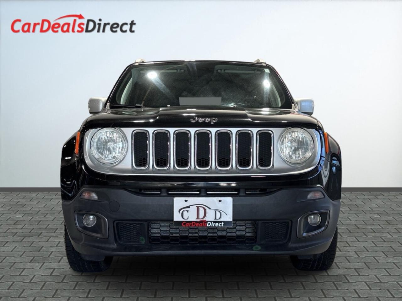 2018 Jeep Renegade Limited / AWD / Leather / Pan Sunroof / NAVI / Hea Photo