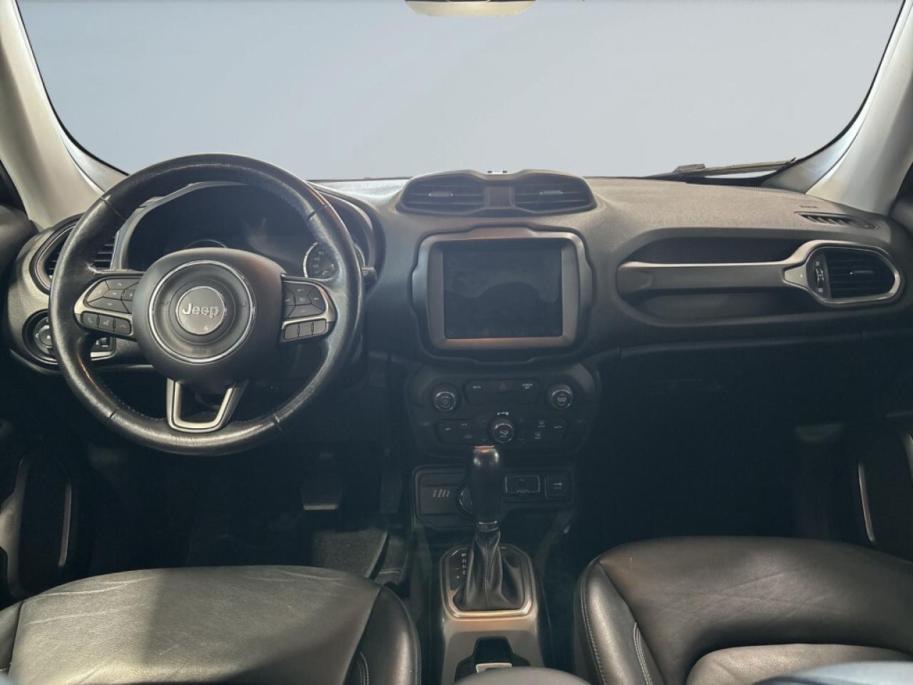 2018 Jeep Renegade Limited / AWD / Leather / Pan Sunroof / NAVI / Hea Photo