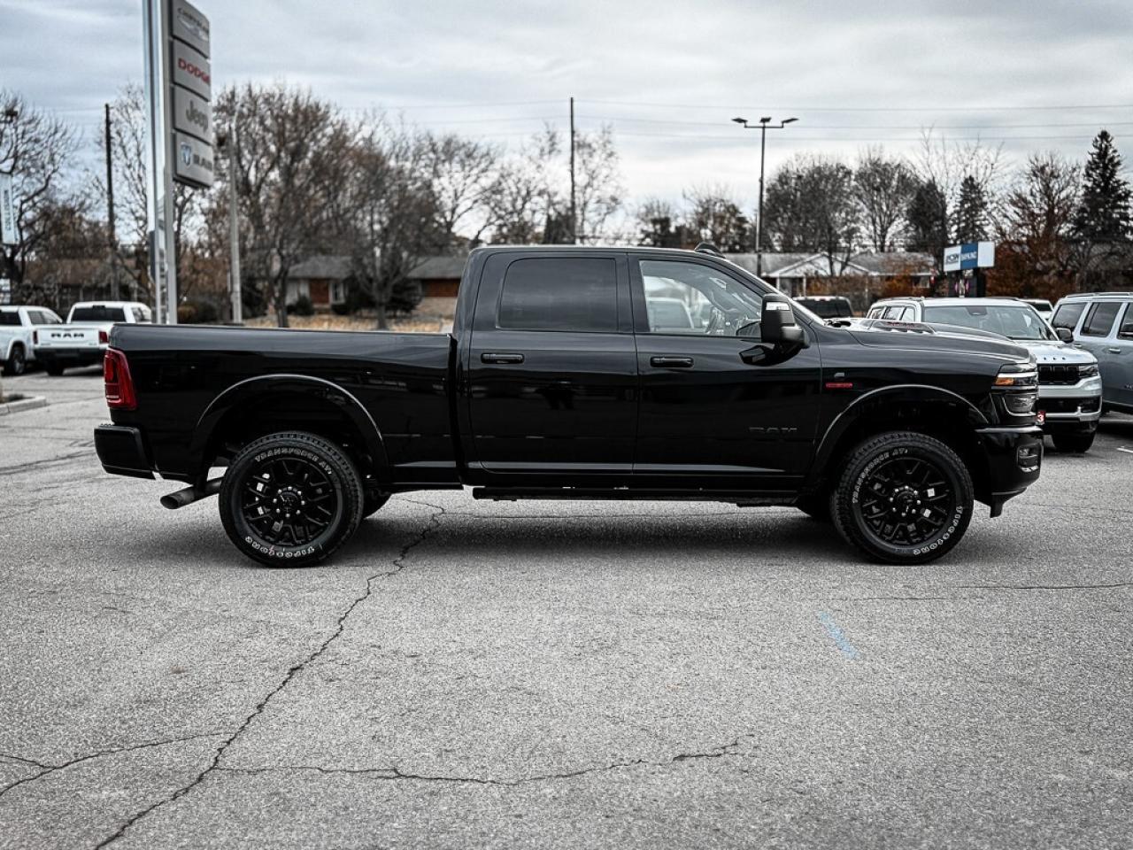 2025 RAM 3500 Limited   CREW   NIGHT EDITION   5TH WHEEL PREP Photo3