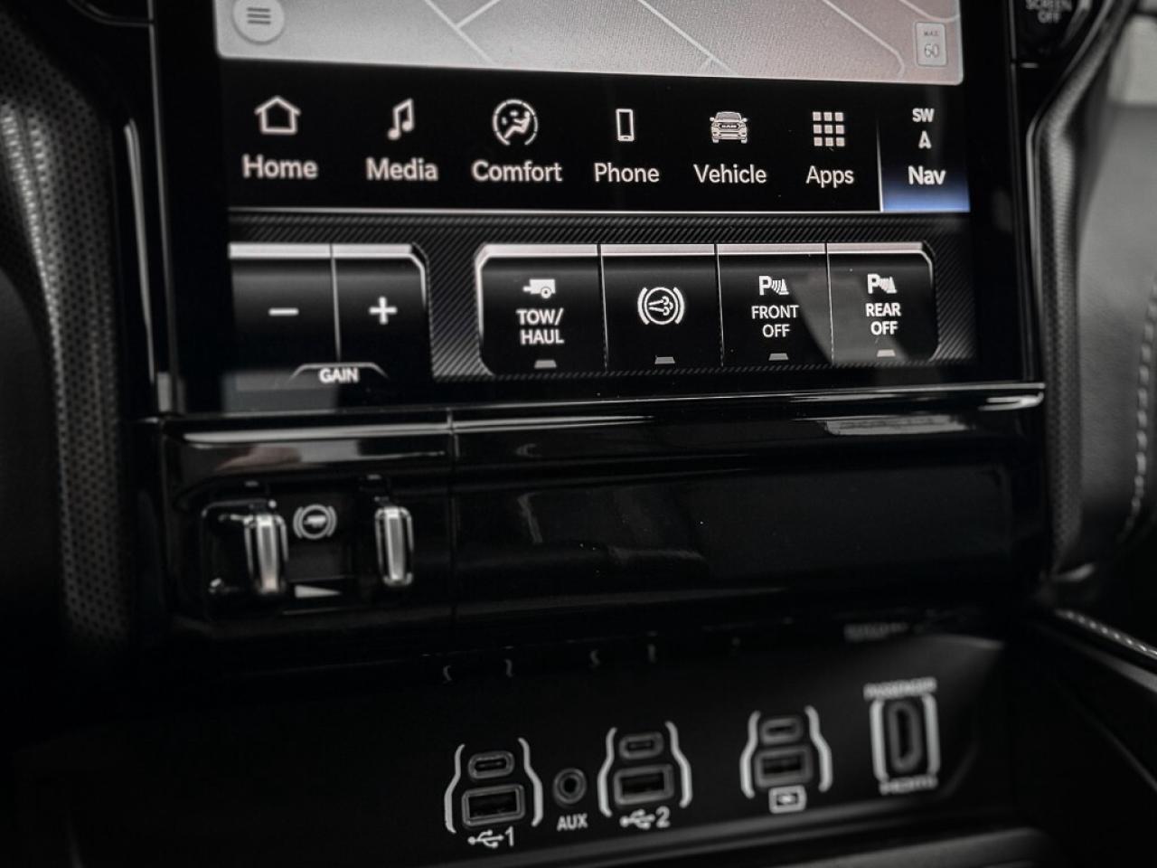 2025 RAM 3500 Limited   CREW   NIGHT EDITION   5TH WHEEL PREP Photo