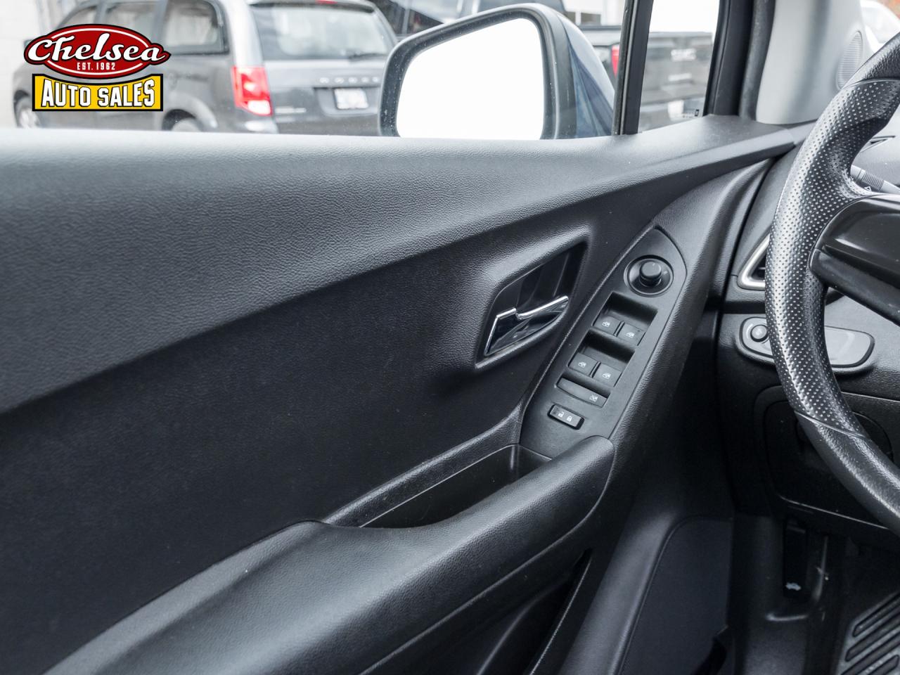 2019 Chevrolet Trax LS FWD Photo