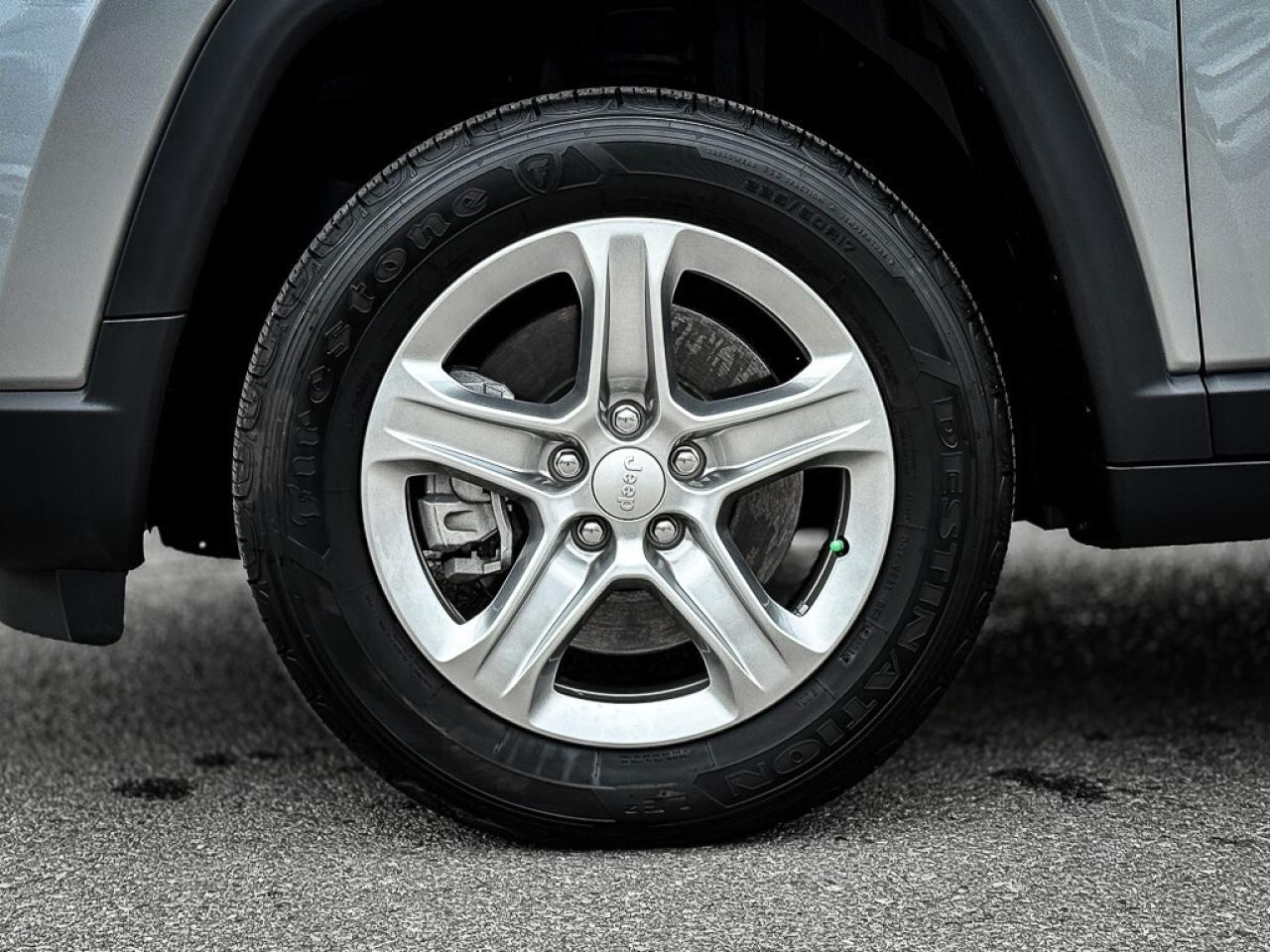 2024 Jeep Compass Sport   SPORT APPEARANCE   CARPLAY   HEATED SEATS Photo