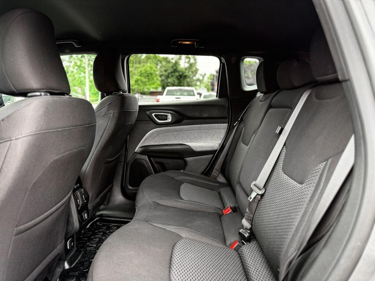 2024 Jeep Compass Sport   SPORT APPEARANCE   CARPLAY   HEATED SEATS Photo