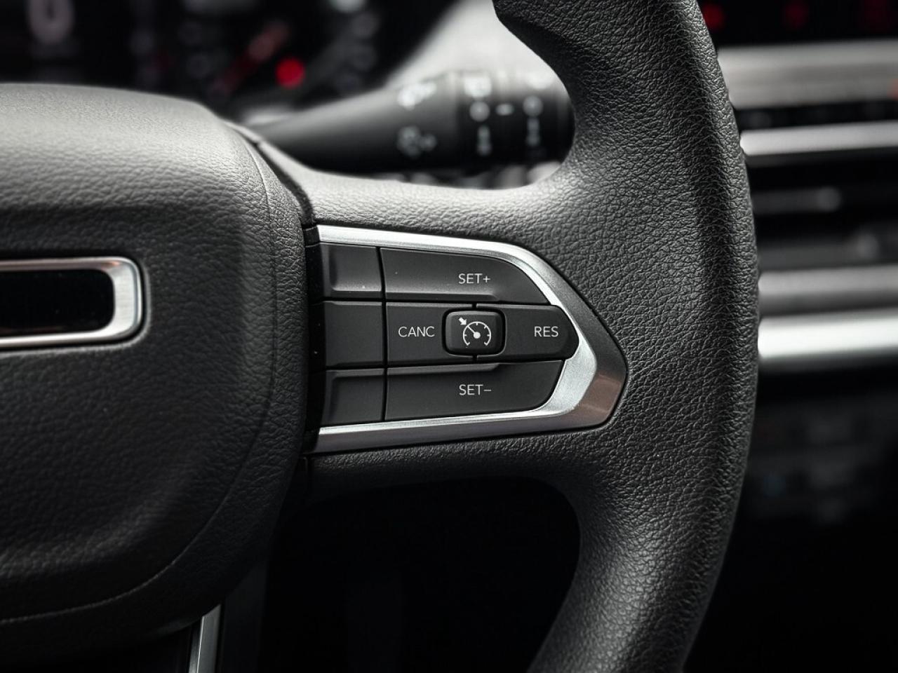 2024 Jeep Compass Sport   SPORT APPEARANCE   CARPLAY   HEATED SEATS Photo