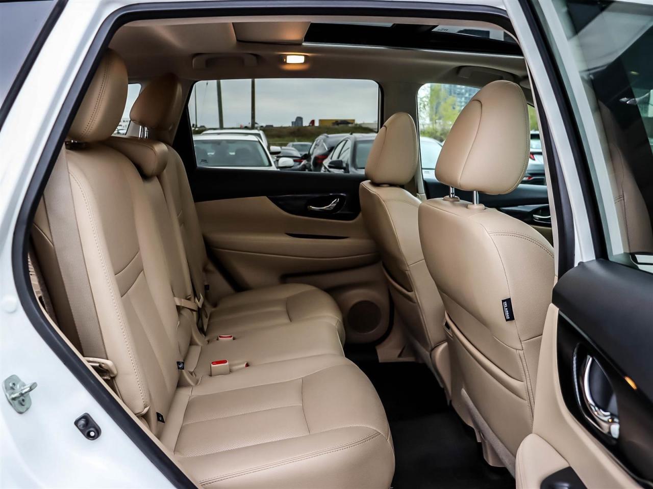 2017 Nissan Rogue SL Platinum Photo