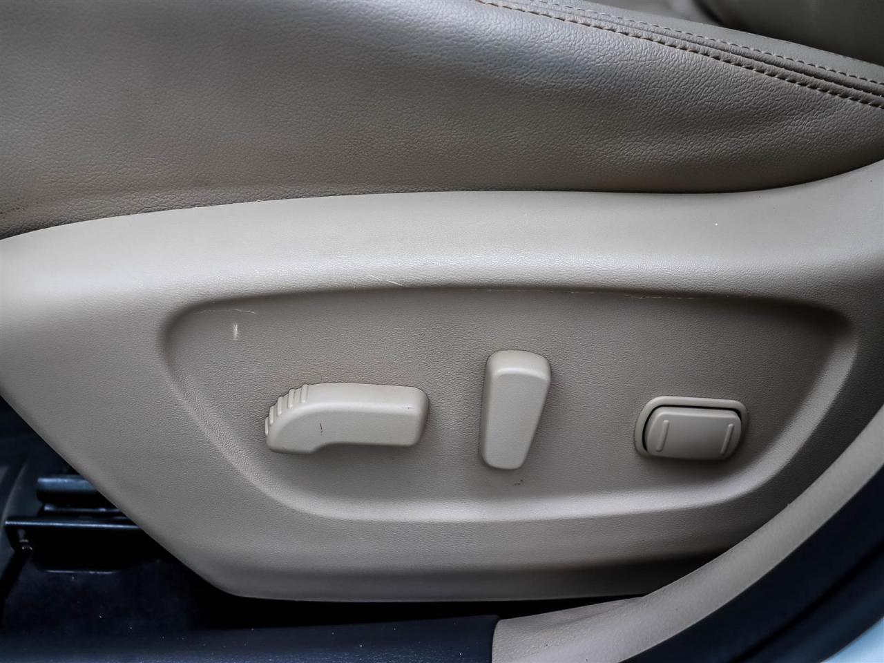 2017 Nissan Rogue SL Platinum Photo