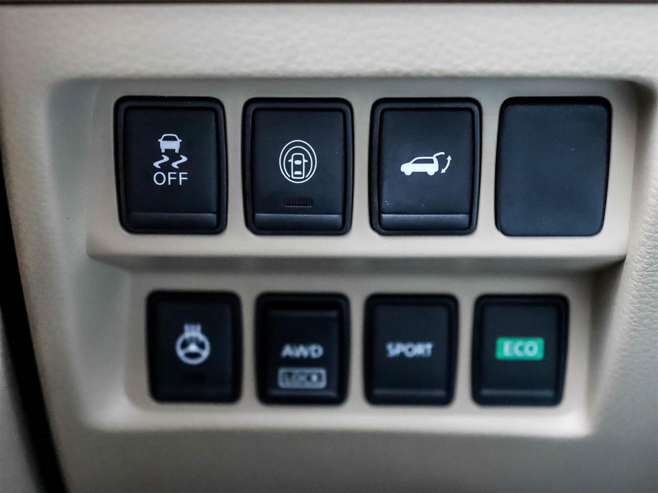 2017 Nissan Rogue SL Platinum Photo