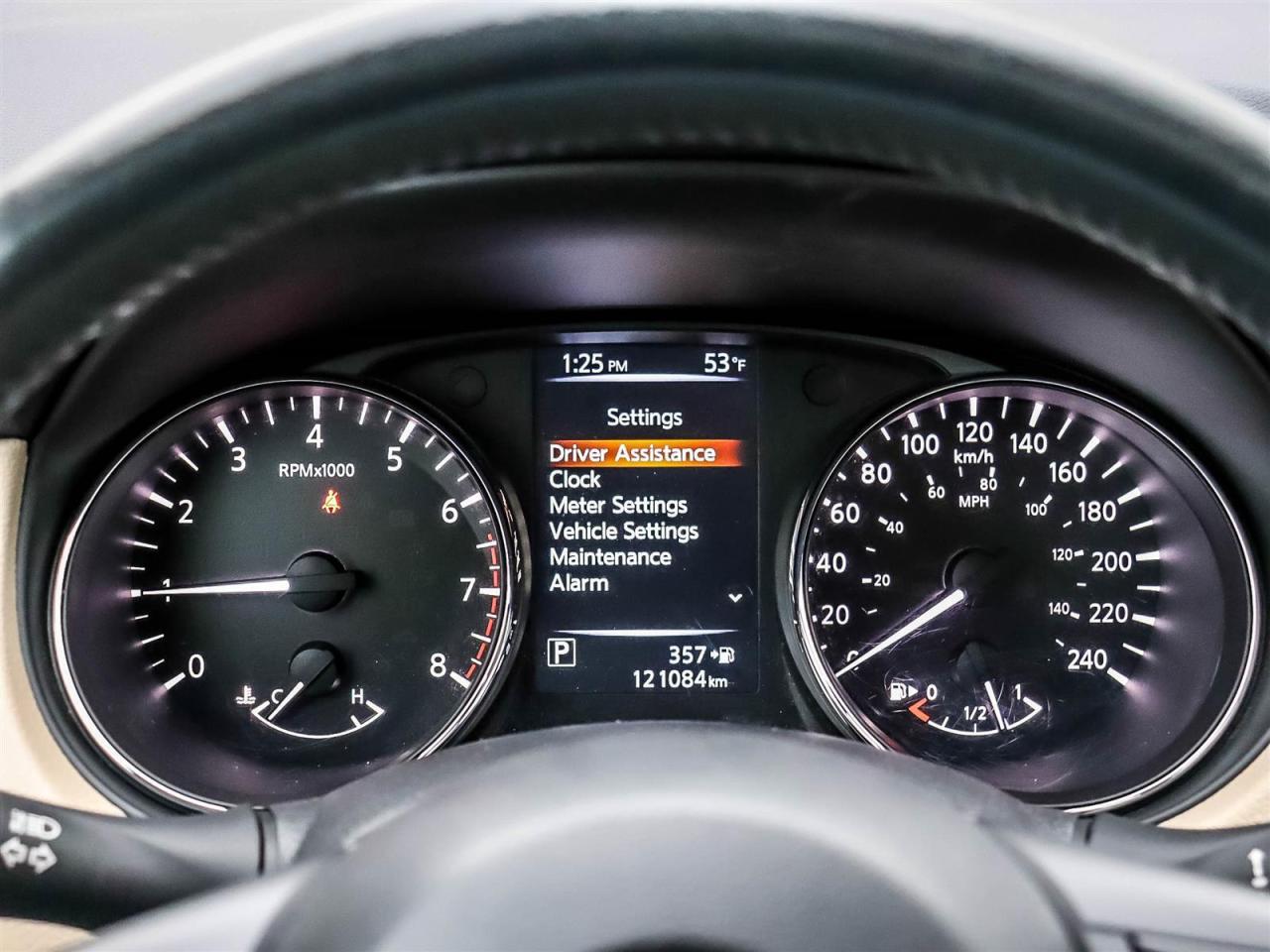 2017 Nissan Rogue SL Platinum Photo