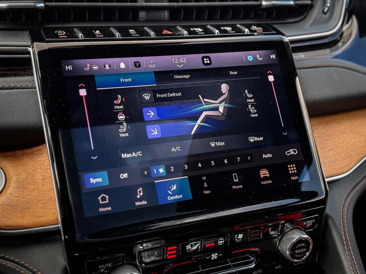 2023 Jeep Grand Cherokee Summit   RESERVE   DUAL VIDEO SCREENS   MASSAGE SE Photo