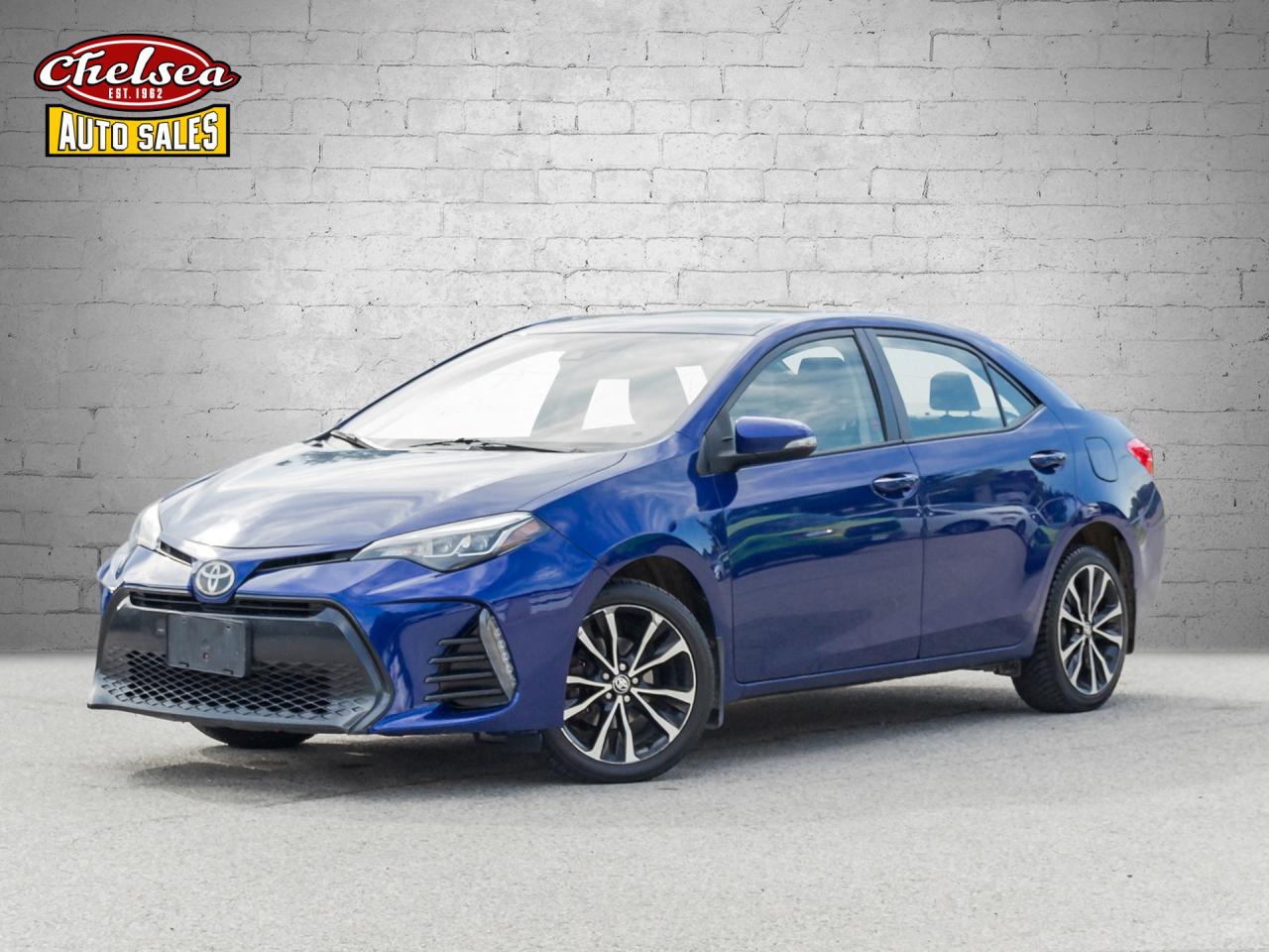 2018 Toyota Corolla XLE CVT Photo