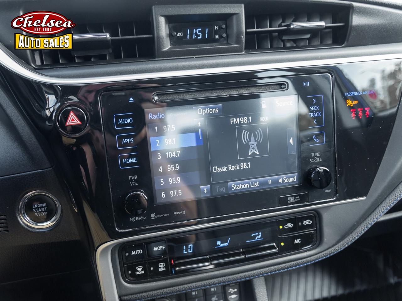 2018 Toyota Corolla XLE CVT Photo