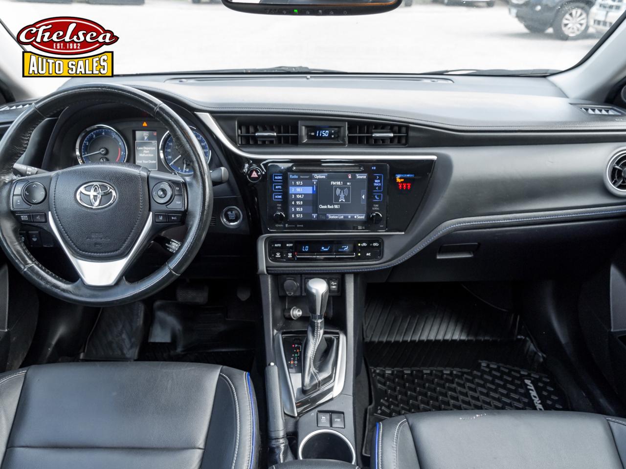 2018 Toyota Corolla XLE CVT Photo